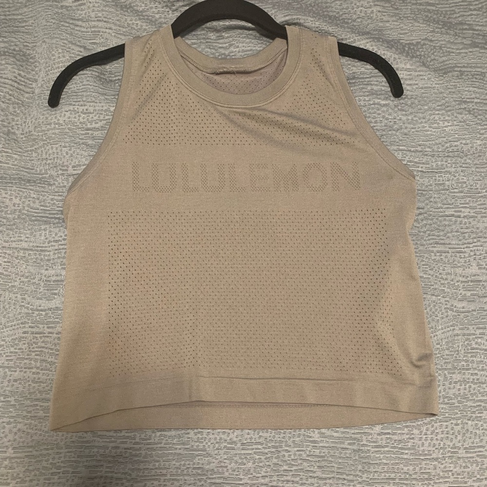 Lululemon Crop muscle tank